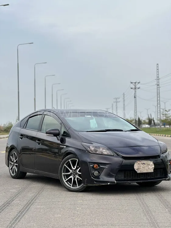 Toyota Prius 2012 for Sale in Islamabad Image-1