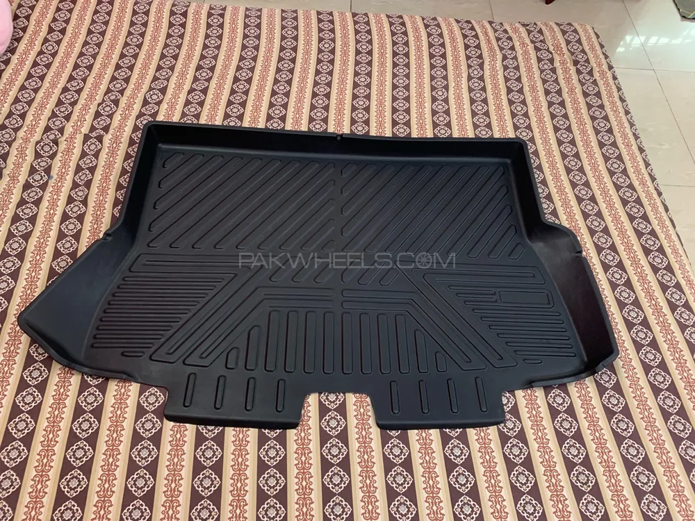 Toyota Raize Z  trunk Mat  Image-1