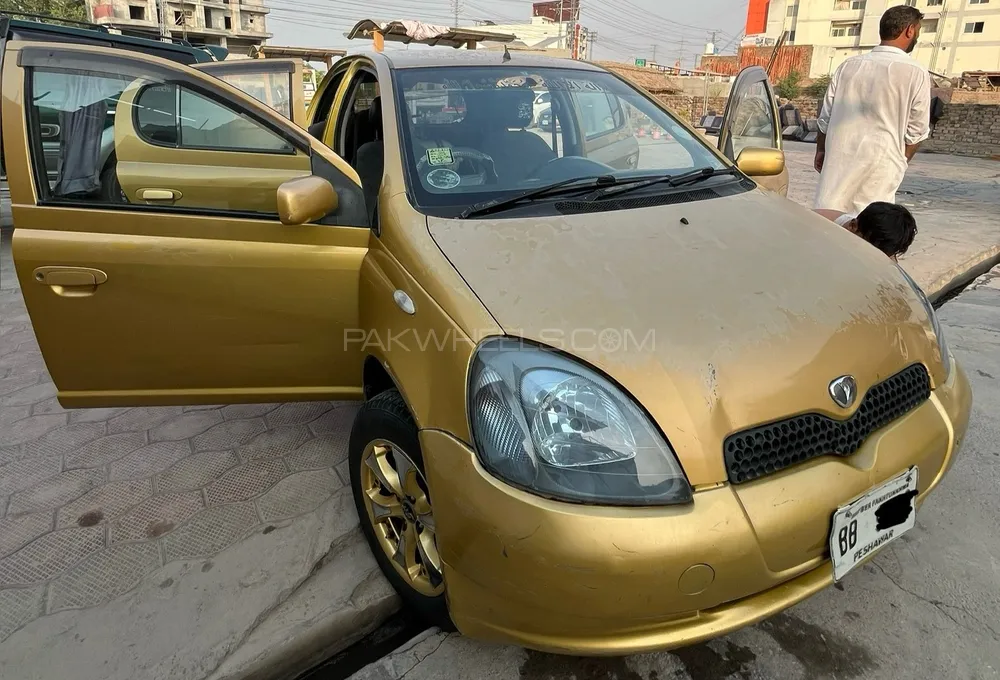 Toyota Vitz 1999 for Sale in Peshawar Image-1