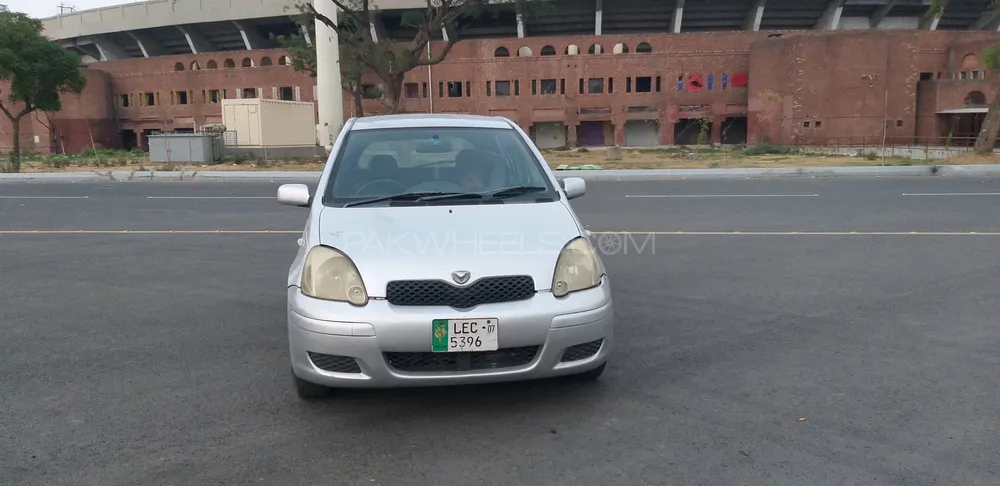 Toyota Vitz 2003 for Sale in Lahore Image-1