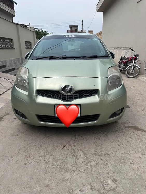 Toyota Vitz 2006 for Sale in Peshawar Image-1