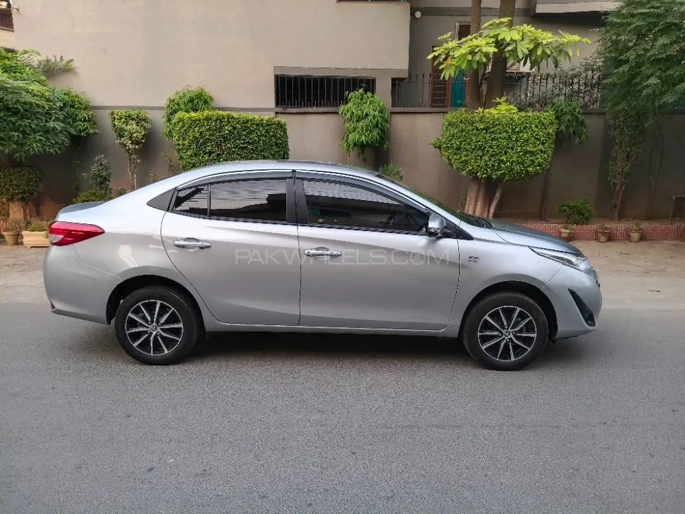 ٹویوٹا یارس سیڈان 2021 for Sale in لاہور Image-1