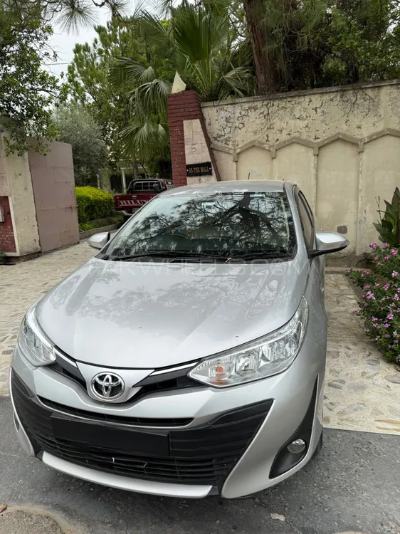 Toyota Yaris Sedan 2021 for Sale in Peshawar Image-1