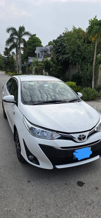 Toyota Yaris Sedan 2021 for Sale in Peshawar Image-1