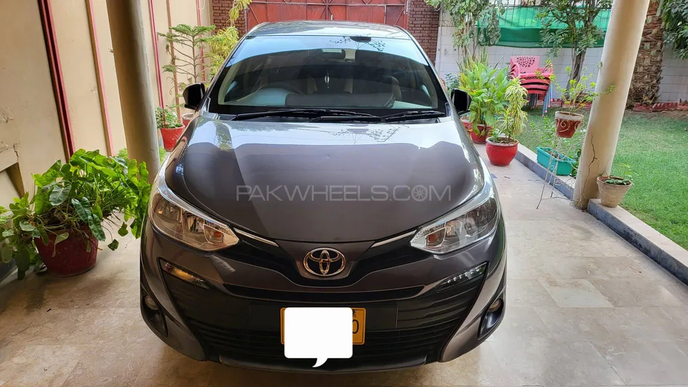 Toyota Yaris Sedan 2020 for Sale in Karachi Image-1