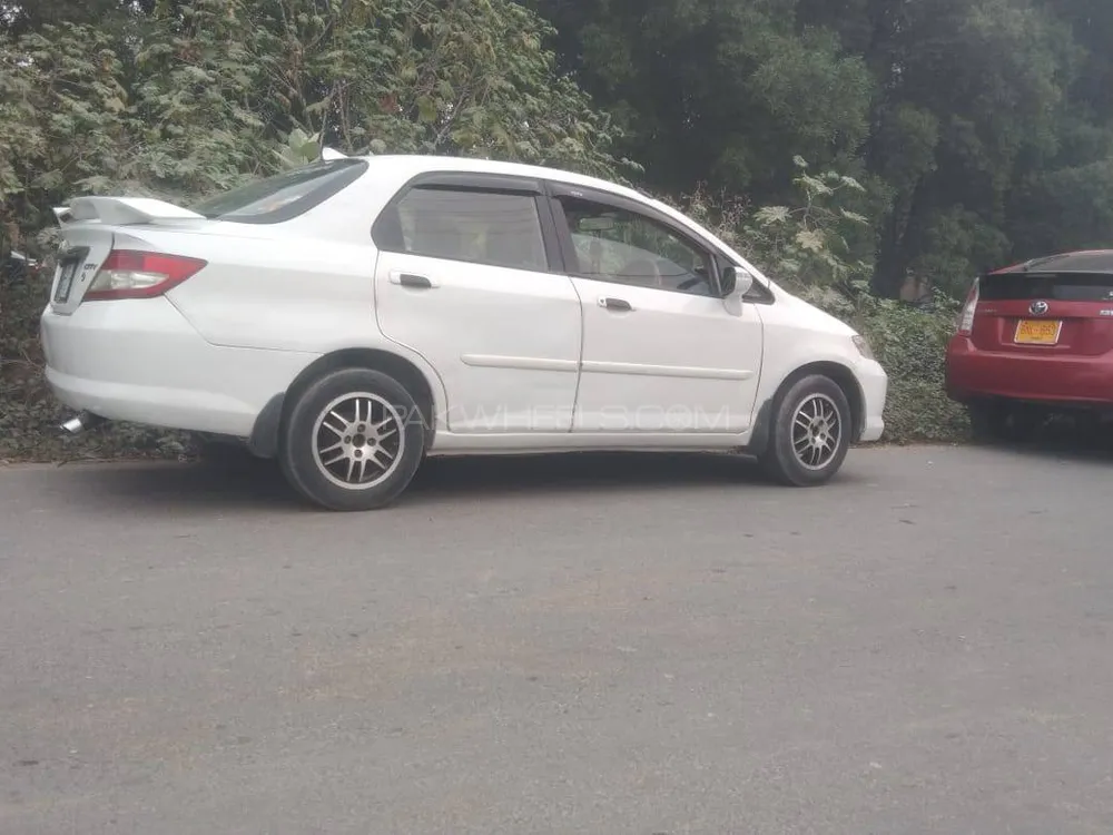 Honda City 2005 for Sale in Lahore Image-1