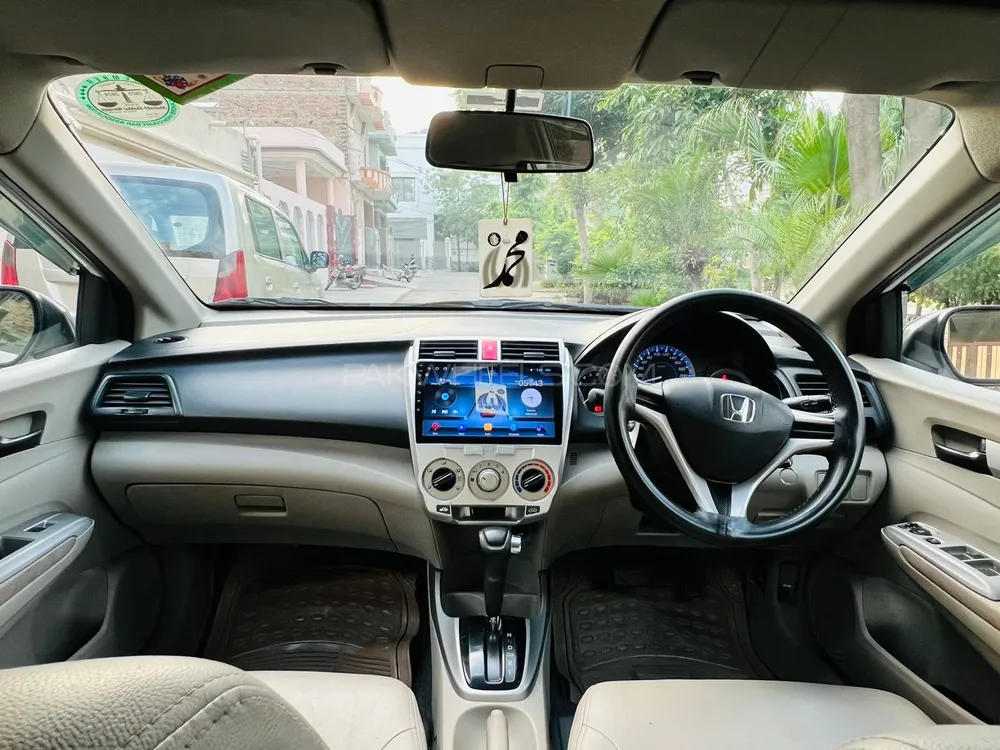Honda City 2017 for Sale in Faisalabad Image-1