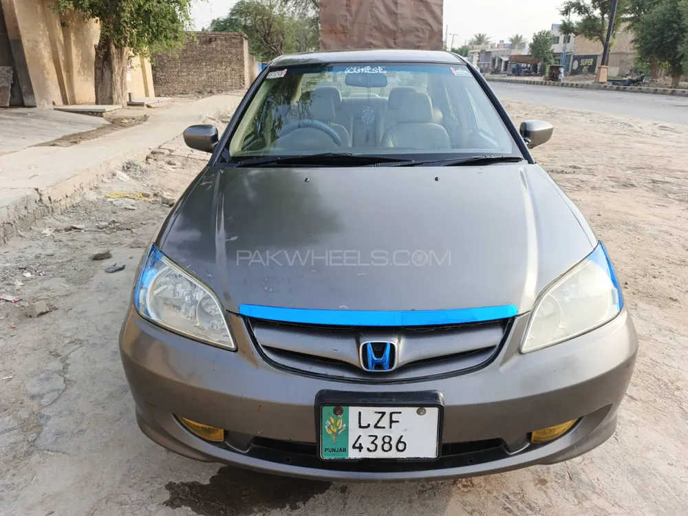 Honda Civic 2004 for Sale in Arifwala Image-1