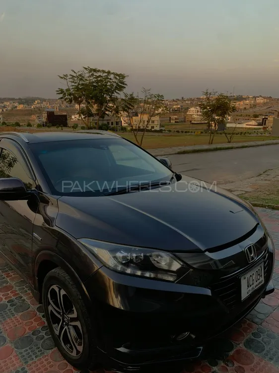 Honda Vezel 2014 for Sale in Rawalpindi Image-1