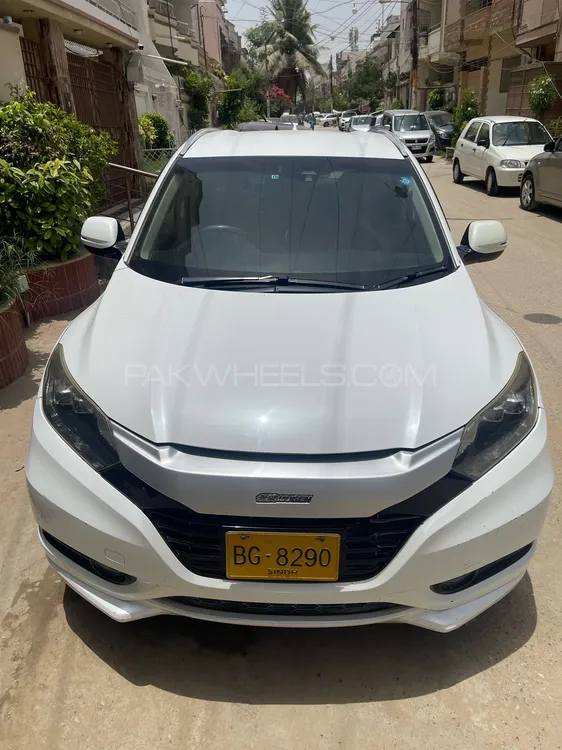 Honda Vezel 2013 for Sale in Karachi Image-1
