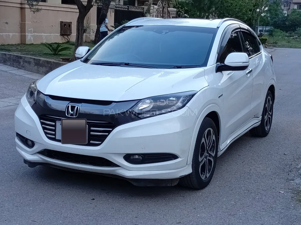 Honda Vezel 2016 for Sale in Islamabad Image-1