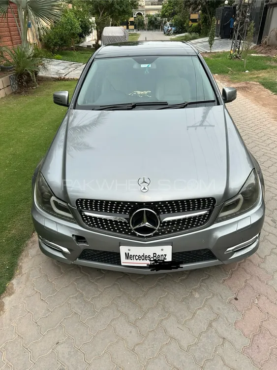 Mercedes Benz C Class 2009 for Sale in Lahore Image-1