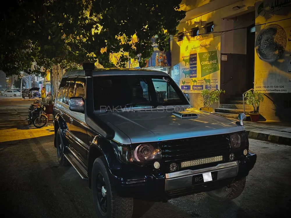 Mitsubishi Pajero 1993 for Sale in Karachi Image-1