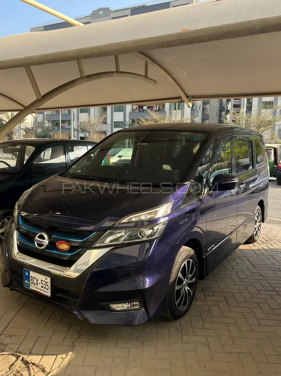 Nissan Serena 2018 for Sale in Lahore Image-1