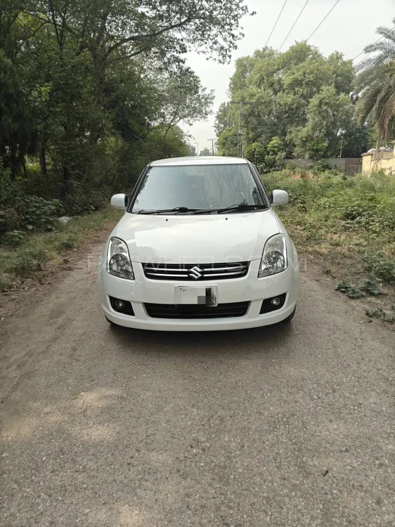 Suzuki Swift 2015 for Sale in Peshawar Image-1