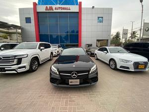 Mercedes Benz C180 
AMG Night Edition 
Model: 2021
Mileage: 21,000 km 
Reg: 2021 khi

*Privacy Glass
*Driving Assistance 
*Parking Assist PARKTRONIC
*Panoramic Roof

calling and visiting hours

Monday to Saturday

11:00 AM to 7:00 PM