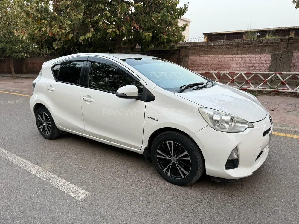 Toyota Aqua 2013 for Sale in Islamabad Image-1