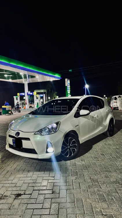 Toyota Aqua 2013 for Sale in Jhelum Image-1