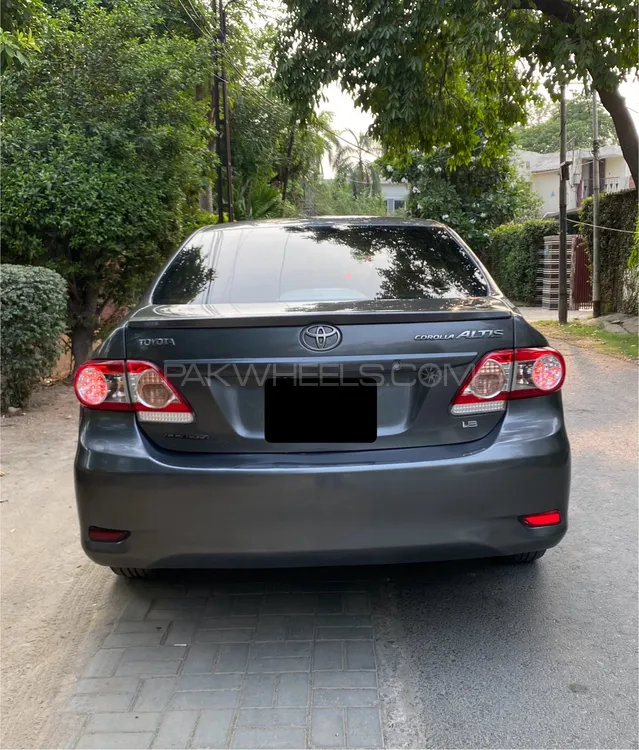 Toyota Corolla 2011 for Sale in Lahore Image-1