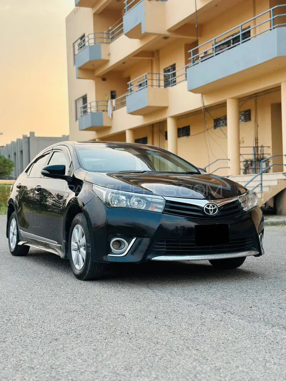 Toyota Corolla 2016 for Sale in Islamabad Image-1