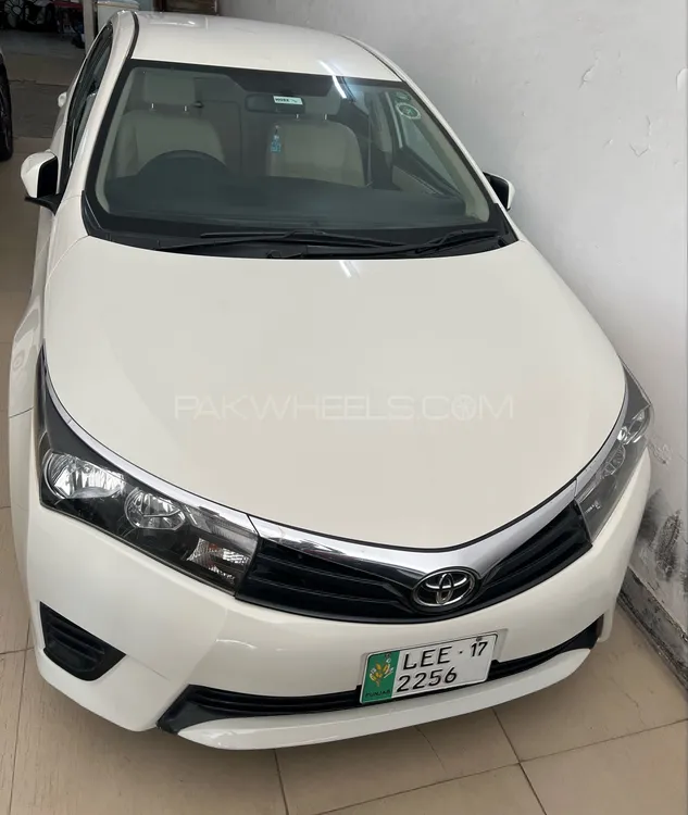 Toyota Corolla 2017 for Sale in Lahore Image-1