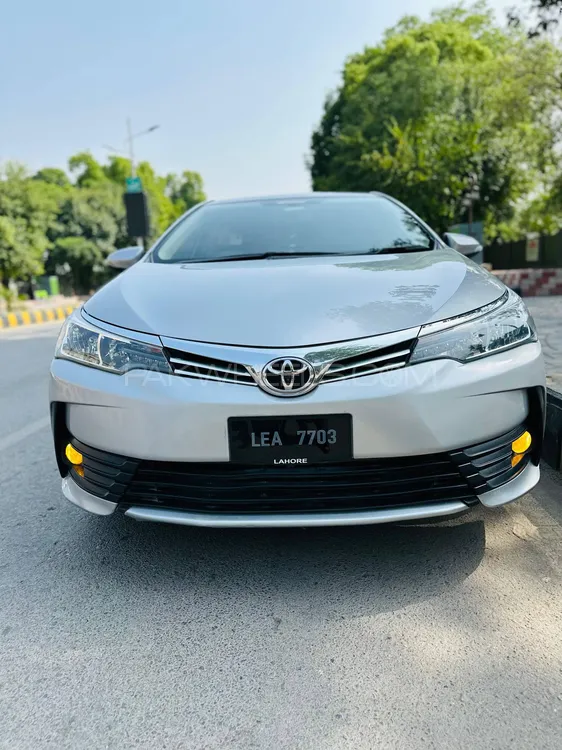 Toyota Corolla 2018 for Sale in Peshawar Image-1
