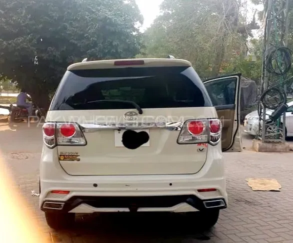 Toyota Fortuner 2013 for Sale in Gujranwala Image-1