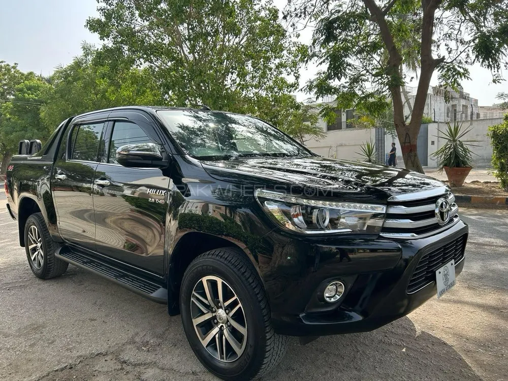 Toyota Hilux 2020 for Sale in Karachi Image-1