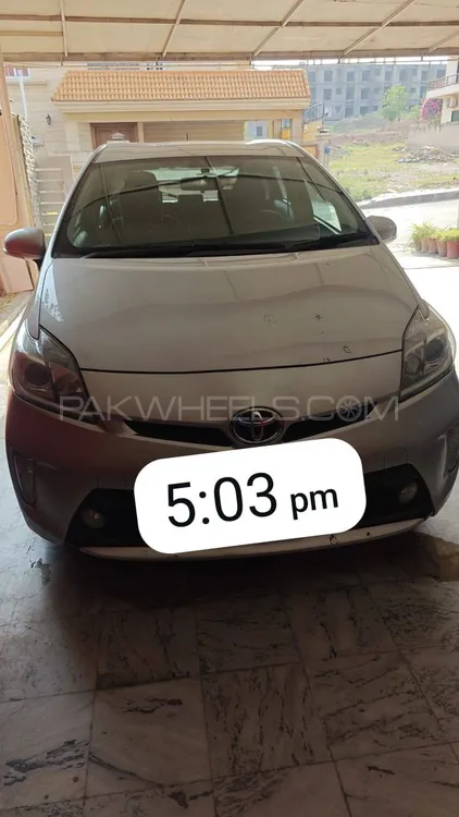 Toyota Prius 2015 for Sale in Islamabad Image-1