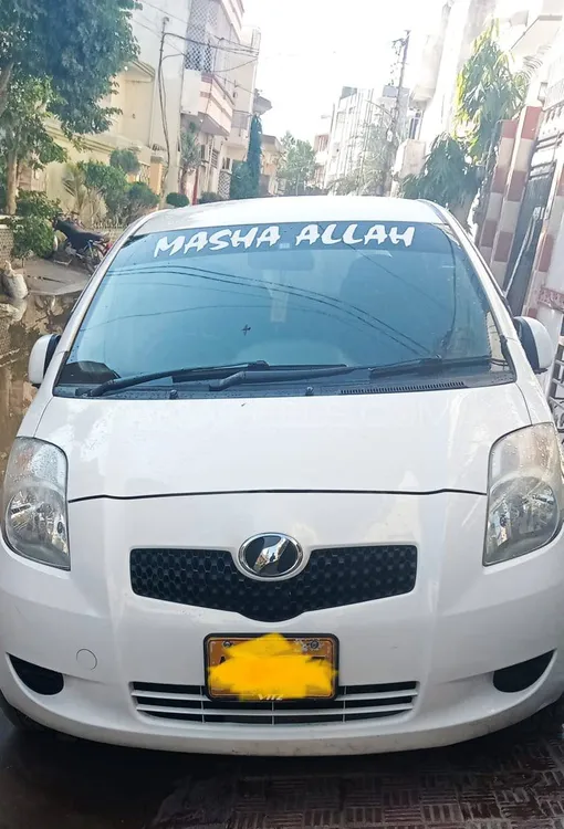 Toyota Vitz 2005 for Sale in Karachi Image-1