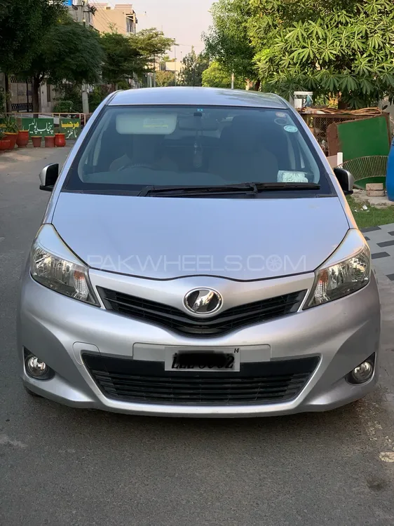 Toyota Vitz 2011 for Sale in Faisalabad Image-1