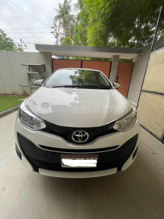 Toyota Yaris Sedan 2022 for Sale in Karachi Image-1