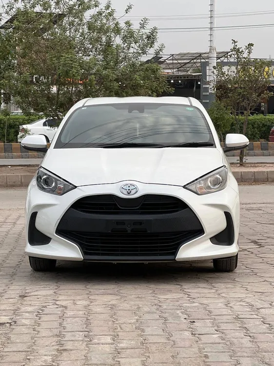 Toyota Yaris Hatchback 2022 for Sale in Peshawar Image-1