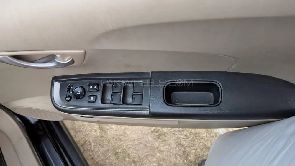 Honda BR-V 2017 for Sale in Sialkot Image-1