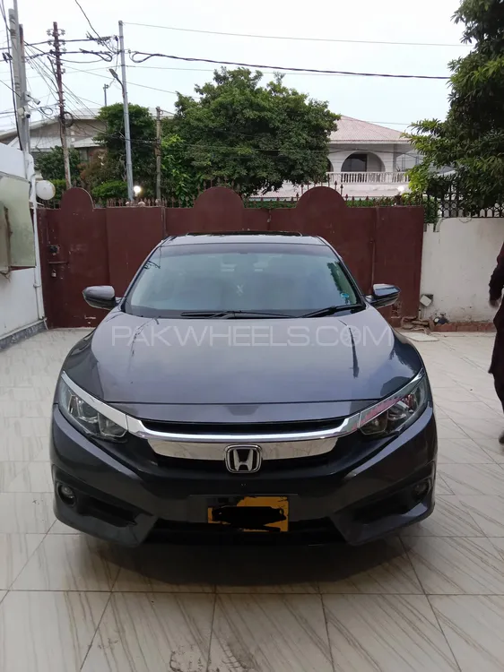 Honda Civic 2018 for Sale in Karachi Image-1