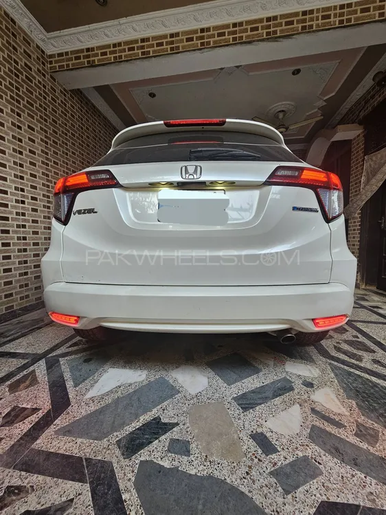Honda Vezel 2014 for Sale in Islamabad Image-1