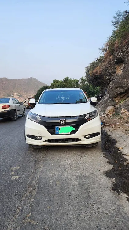 Honda Vezel 2016 for Sale in Islamabad Image-1