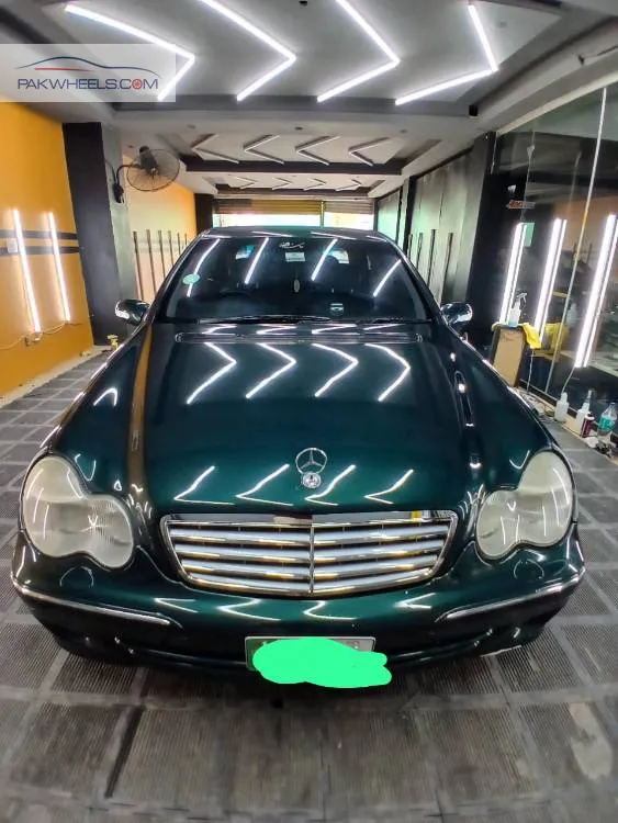 Mercedes Benz C Class 2003 for Sale in Islamabad Image-1