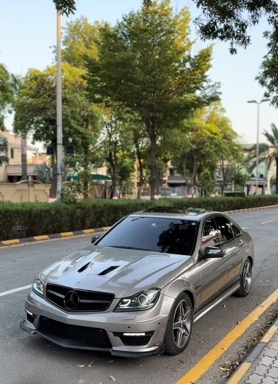 Mercedes Benz C Class 2009 for Sale in Gujranwala Image-1