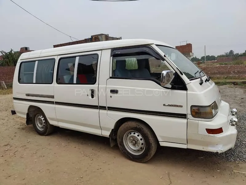 Mitsubishi Ek Wagon 2005 for Sale in Gujranwala Image-1
