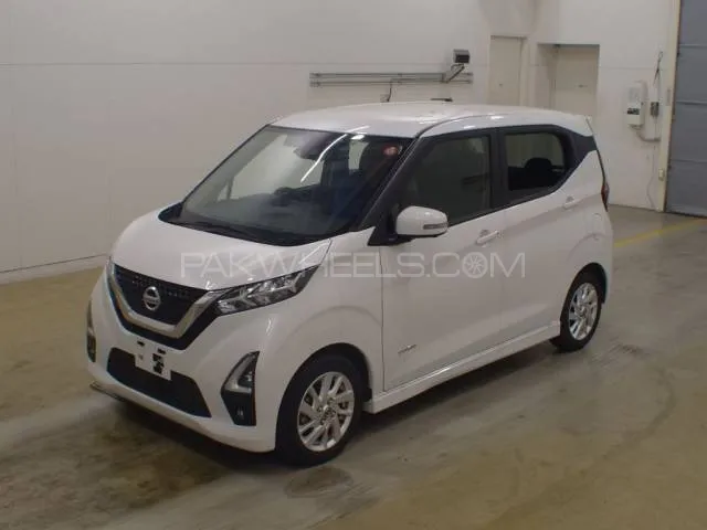 نسان ڈیز 2022 for Sale in لاہور Image-1