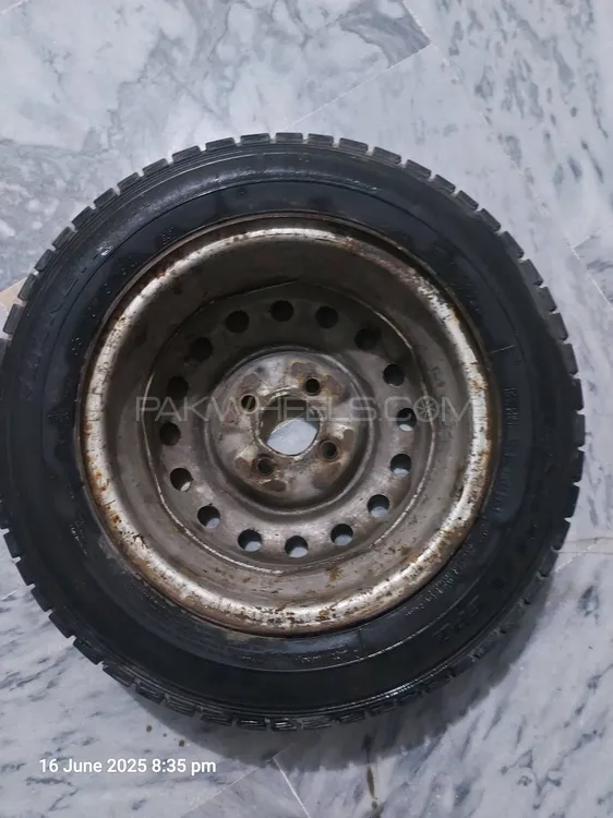 spare tyre Image-1