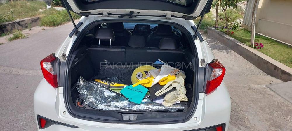 ٹویوٹا سی-ایچ آر 2017 for Sale in اسلام آباد ٹویوٹا سی-ایچ آر 2017 for Sale in اسلام آباد Image-8