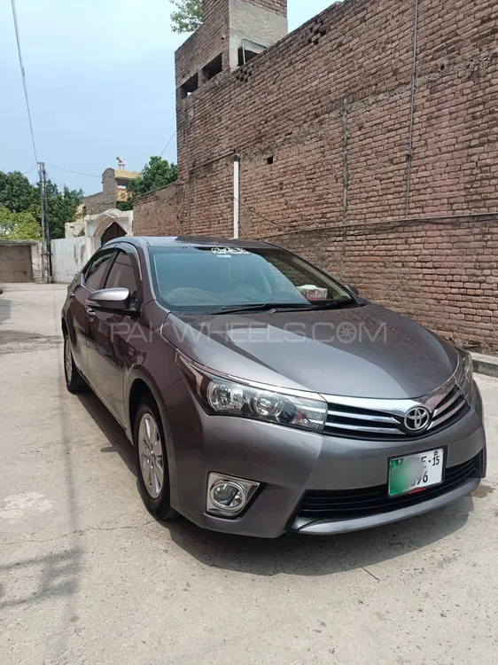 Toyota Corolla 2015 for Sale in Nowshera Image-1