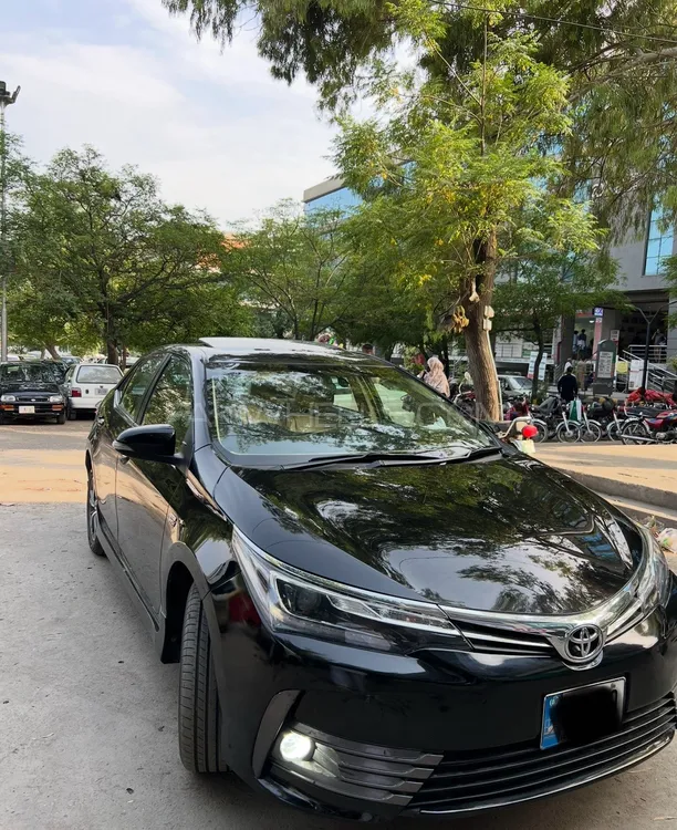 Toyota Corolla 2020 for Sale in Islamabad Image-1