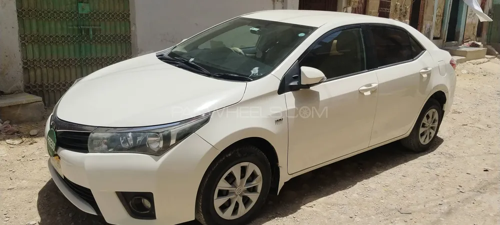 Toyota Corolla 2016 for Sale in Karachi Image-1