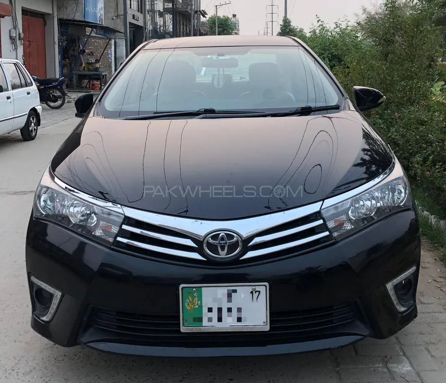 Toyota Corolla 2017 for Sale in Gujrat Image-1