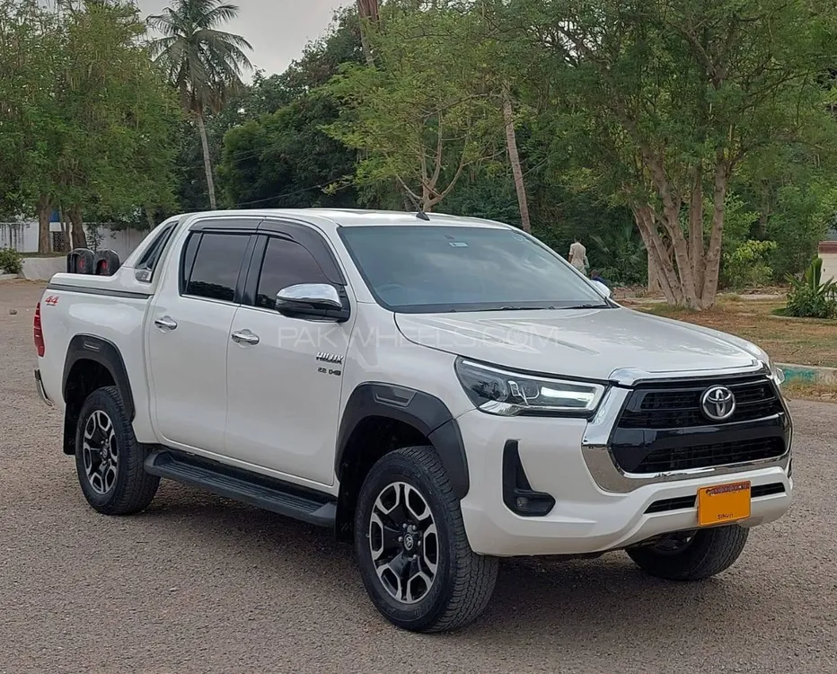Toyota Hilux 2021 for Sale in Karachi Image-1