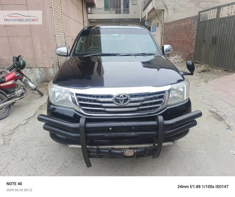 ٹویوٹا ہائیلکس 2016 for Sale in لاہور Image-1