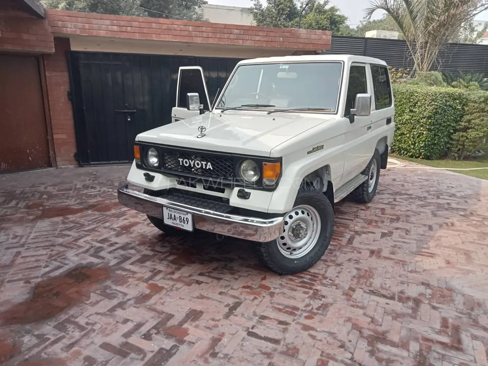 Toyota Land Cruiser 1986 for Sale in Lahore Image-1